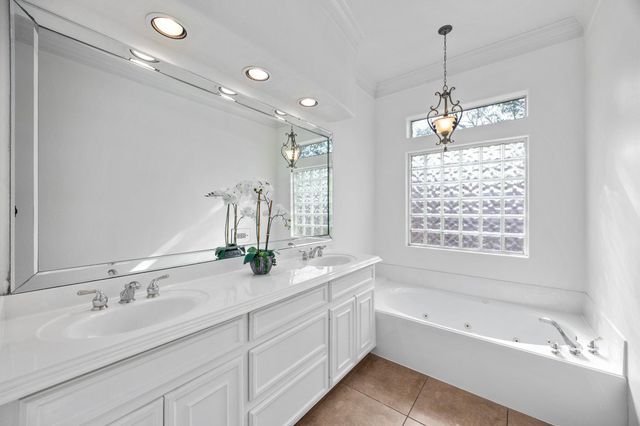 1531 Briar Bend Drive, Friendswood, TX 77546