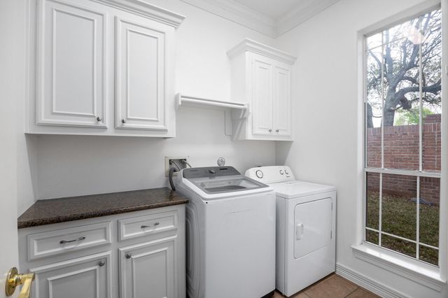 1531 Briar Bend Drive, Friendswood, TX 77546