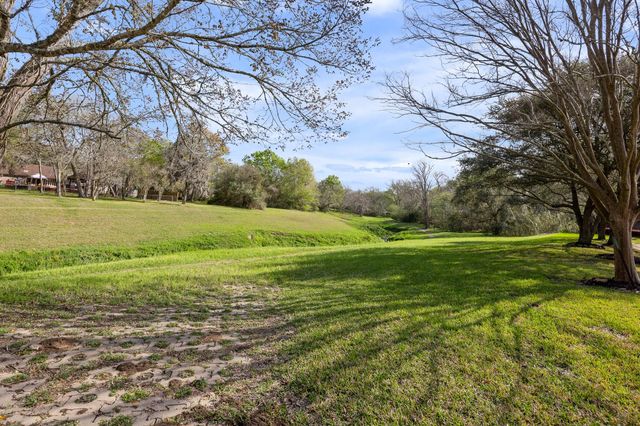 1531 Briar Bend Drive, Friendswood, TX 77546