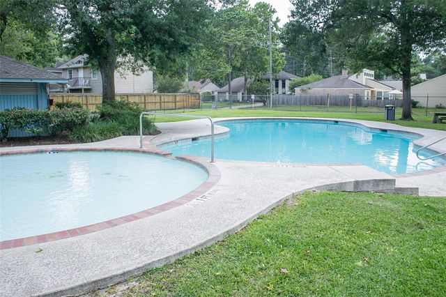 12723 Ravensway Drive, Cypress, TX 77429