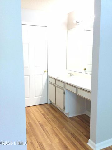 1231 Ladys Island Dr Unit 110, Port Royal, SC 29935