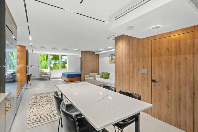 2301 Collins Ave 432, Miami Beach, FL 33139