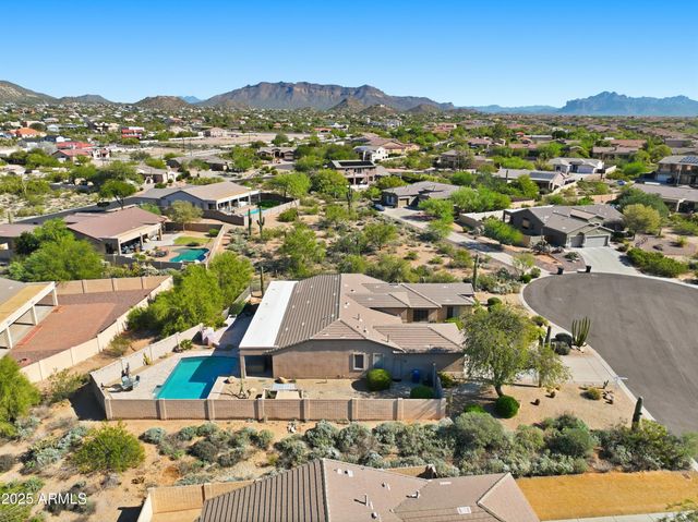 7840 E LELAND Circle, Mesa, AZ 85207