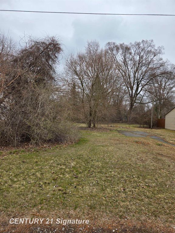 655 Lutzke Road, Saginaw, MI 48609