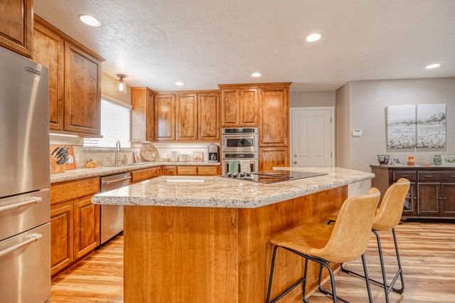 1512 Kruger Dr, Modesto, CA 95355