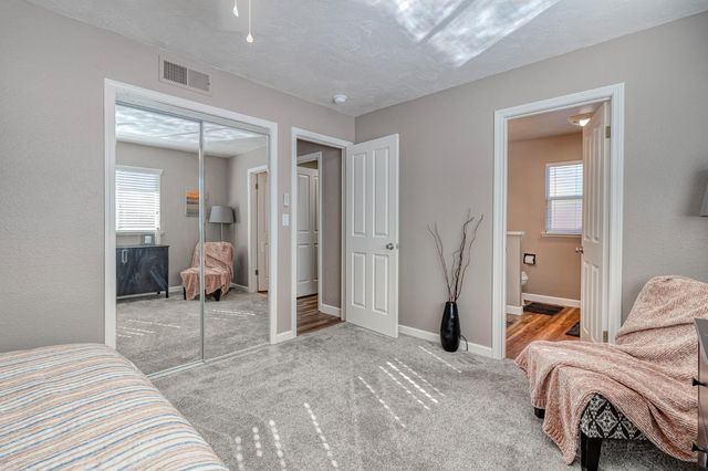 1512 Kruger Dr, Modesto, CA 95355