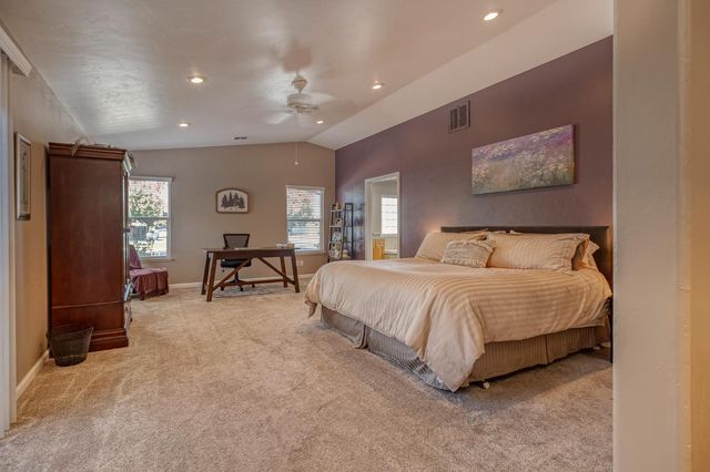 1512 Kruger Dr, Modesto, CA 95355