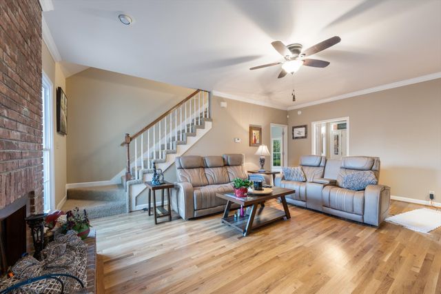 2403 Franklin Ln, Murfreesboro, TN 37130