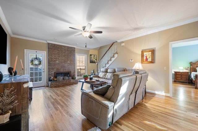 2403 Franklin Ln, Murfreesboro, TN 37130