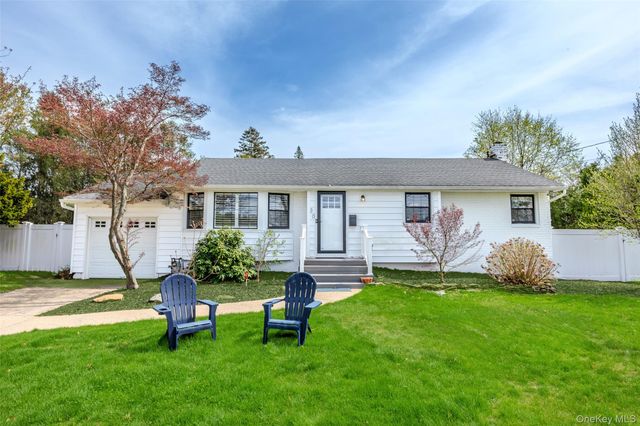 30 Clay Pitts Road, Greenlawn, NY 11740