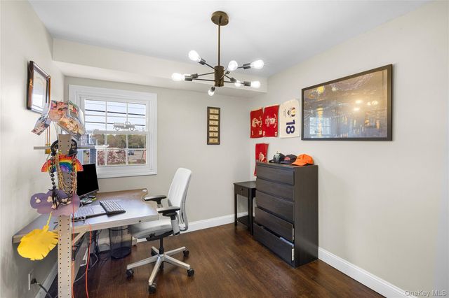 30 Clay Pitts Road, Greenlawn, NY 11740