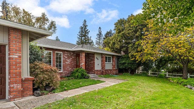 244 California St, Ripon, CA 95366