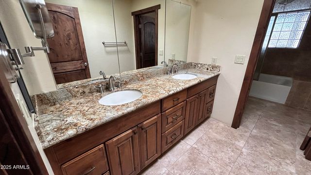 7220 E Sweetwater Avenue, Scottsdale, AZ 85260