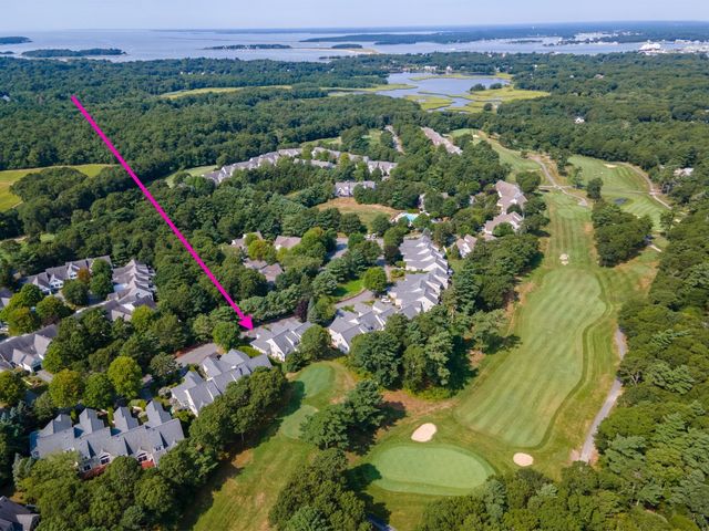 14 Sea Knoll Ct 14, Bourne, MA 02532