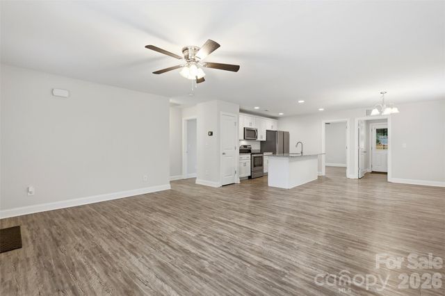 4221 E End Street, Charlotte, NC 28208