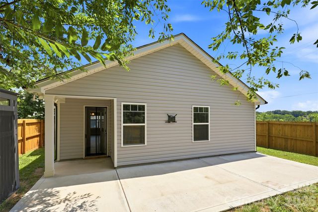 4221 E End Street, Charlotte, NC 28208