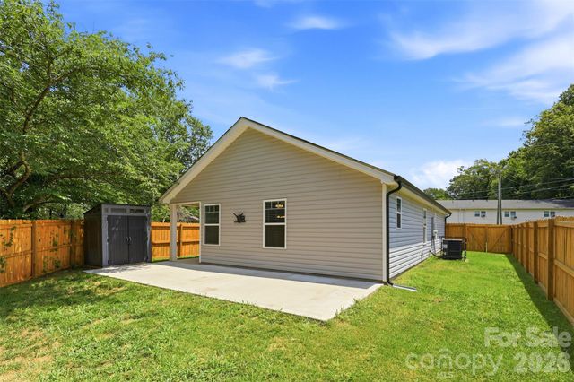 4221 E End Street, Charlotte, NC 28208