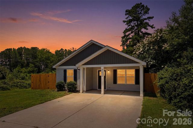 4221 E End Street, Charlotte, NC 28208