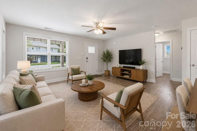 4221 E End Street, Charlotte, NC 28208