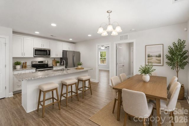 4221 E End Street, Charlotte, NC 28208