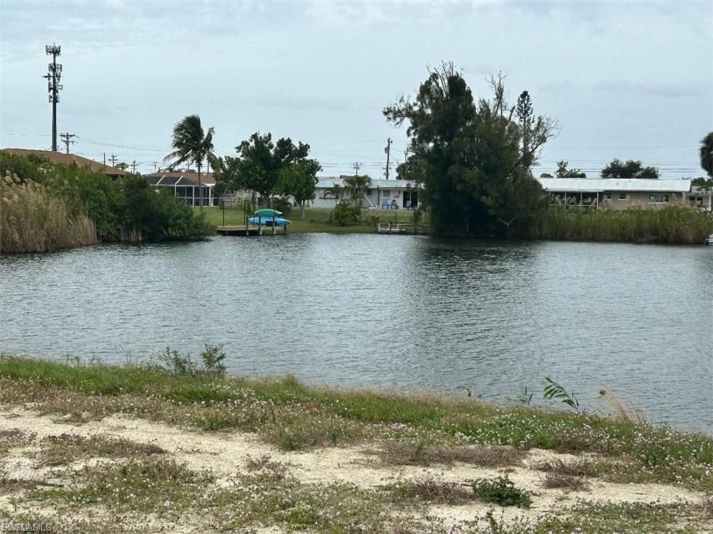 225 NE 10th PL, CAPE CORAL, FL 33909 — photo 3