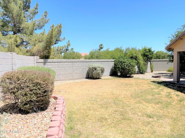 8162 W Pontiac Drive, Peoria, AZ 85382
