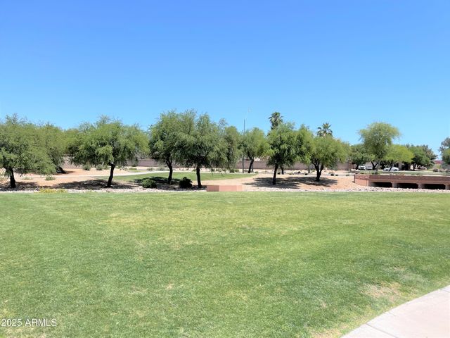 8162 W Pontiac Drive, Peoria, AZ 85382