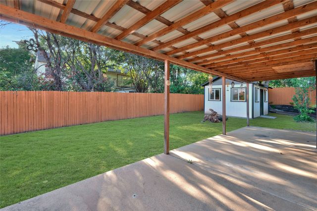 5400 Signal Peak Drive, Arlington, TX 76017