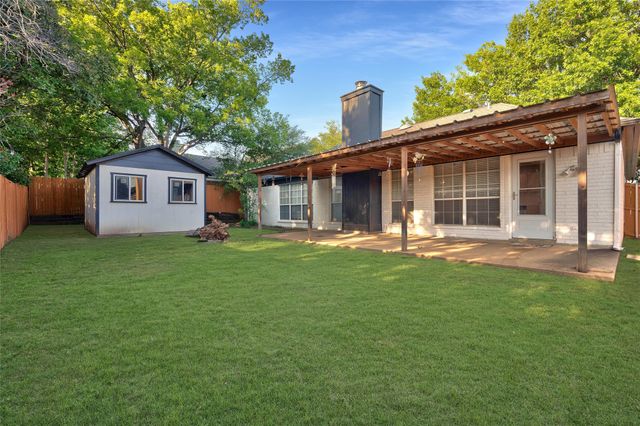5400 Signal Peak Drive, Arlington, TX 76017