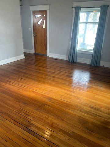 1106 W Main Street, Owosso, MI 48867