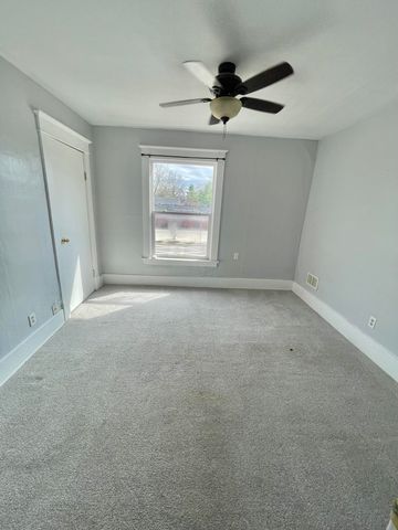 1106 W Main Street, Owosso, MI 48867
