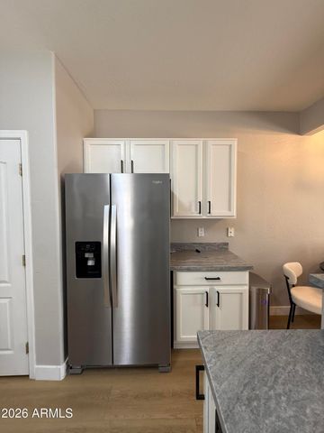 1015 S VAL VISTA Drive 8, Mesa, AZ 85204