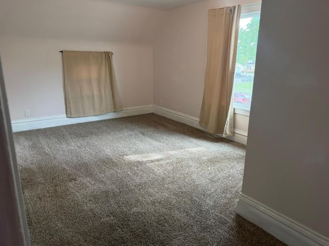 412 4th Avenue S, South Saint Paul, MN 55075