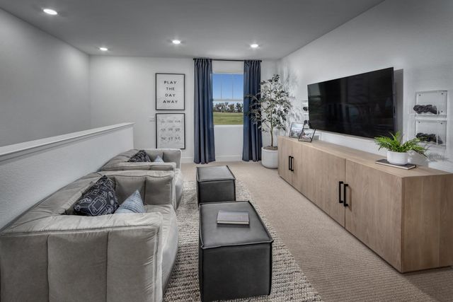 3303 Cascade Dr, Manteca, CA 95337
