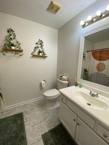 704 Pinoak Drive, Nicholasville, KY 40356