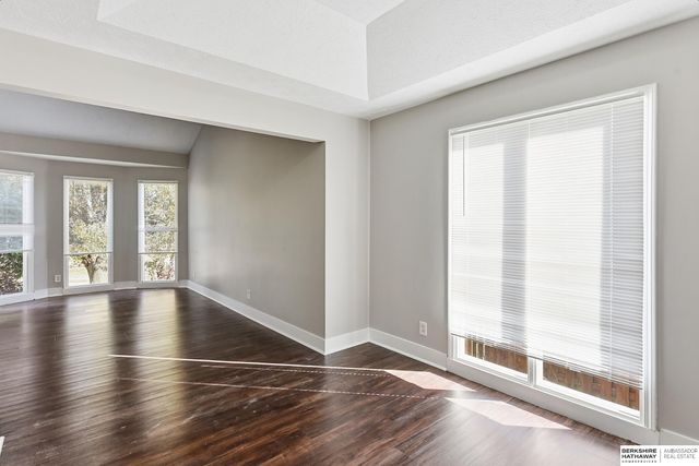 10353 Redick Avenue, Omaha, NE 68134