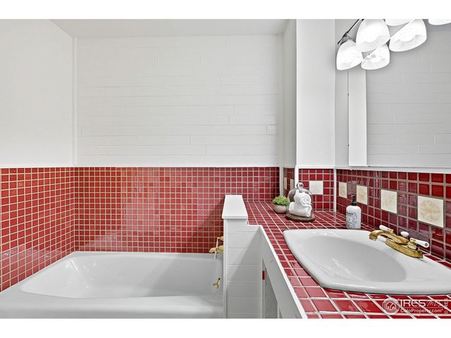 545 Mapleton Ave, Boulder, CO 80304