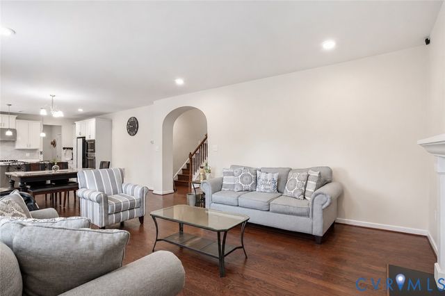 10122 Cameron Ridge Dr, Ashland, VA 23005