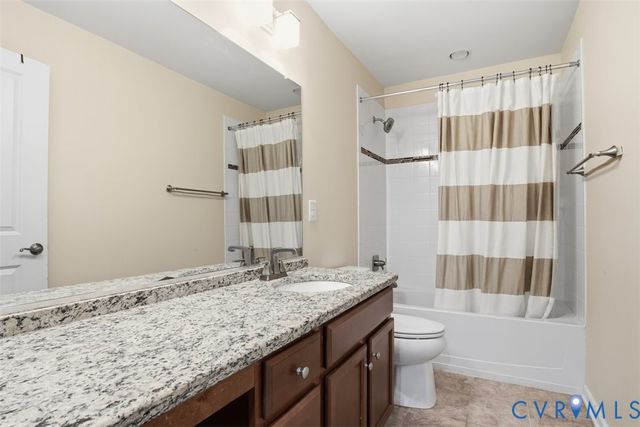 10122 Cameron Ridge Dr, Ashland, VA 23005