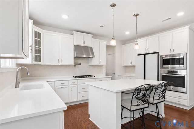 10122 Cameron Ridge Dr, Ashland, VA 23005