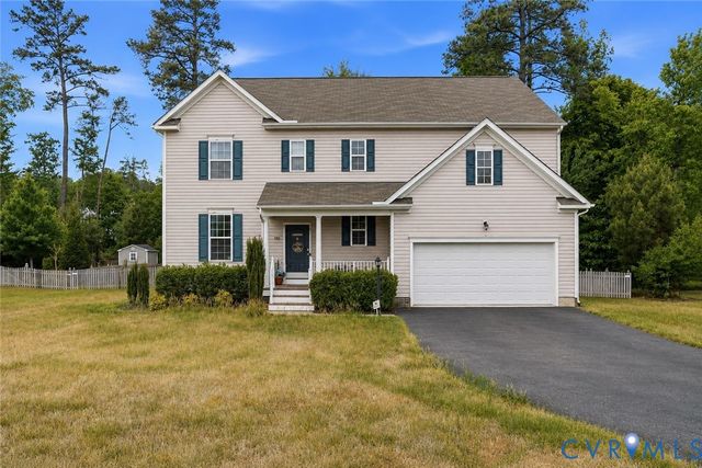 10122 Cameron Ridge Dr, Ashland, VA 23005