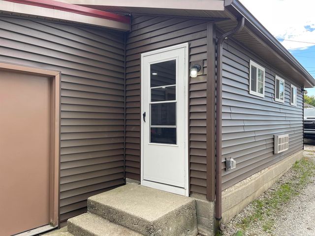 52 EMS B40 Ln, Leesburg, IN 46538