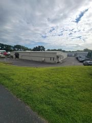 5215 Gershwin Avenue N, Oakdale, MN 55128