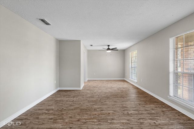 9525 Leaside Way, Shreveport, LA 71118