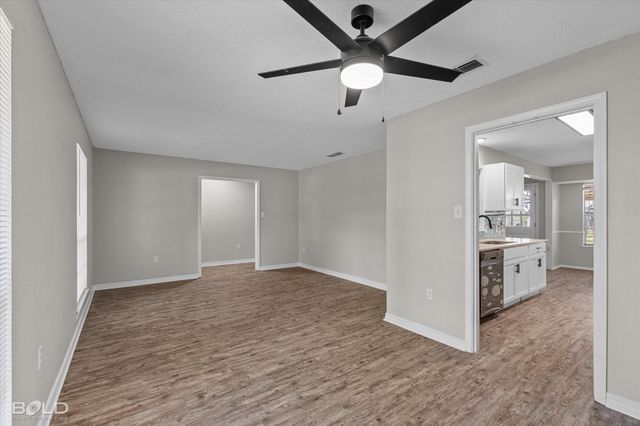 9525 Leaside Way, Shreveport, LA 71118