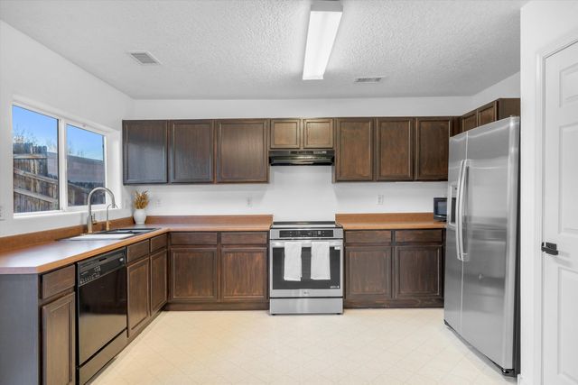 2409 Angel Drive NW, Albuquerque, NM 87120