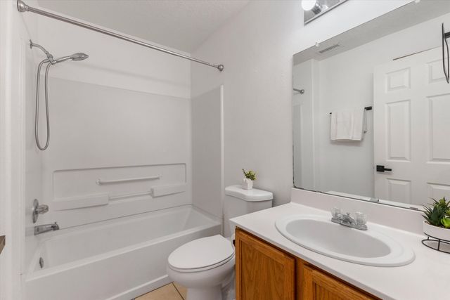 2409 Angel Drive NW, Albuquerque, NM 87120