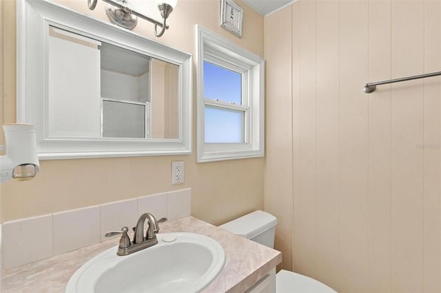 33 COCOS PLUMOSA DRIVE, Eustis, FL 32726