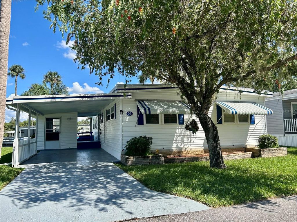 33 COCOS PLUMOSA DRIVE, Eustis, FL 32726