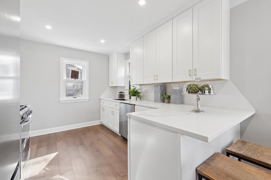 5123 Chicago Avenue, Minneapolis, MN 55417 — photo 2